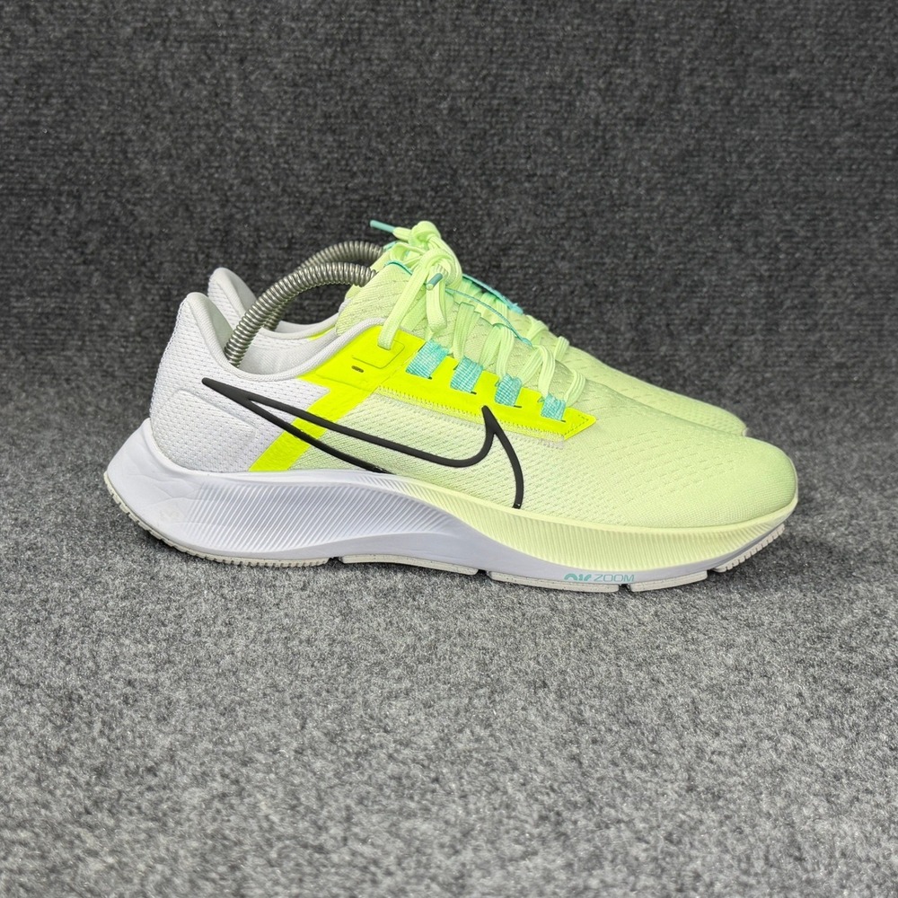 Nike Air Zoom Pegasus 38 Running Shoe Womens 9.5 Fast Pack Volt Athletic Sneaker